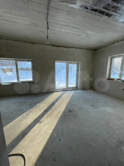 Коттедж 160 м² на участке 12 сот.