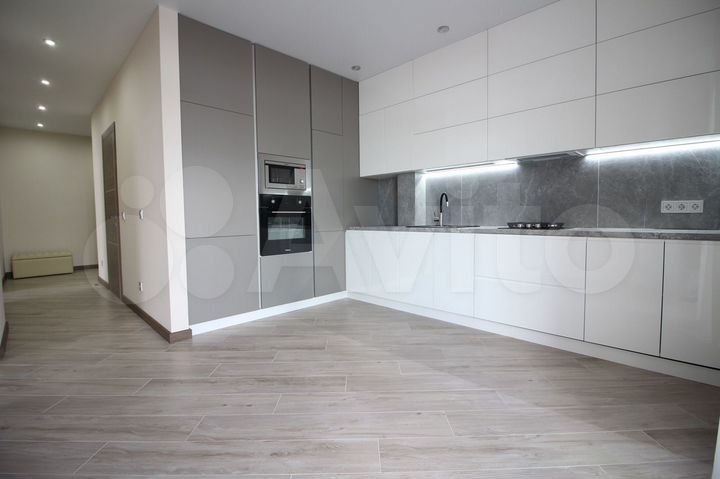 2-к. квартира, 70 м², 11/14 эт.