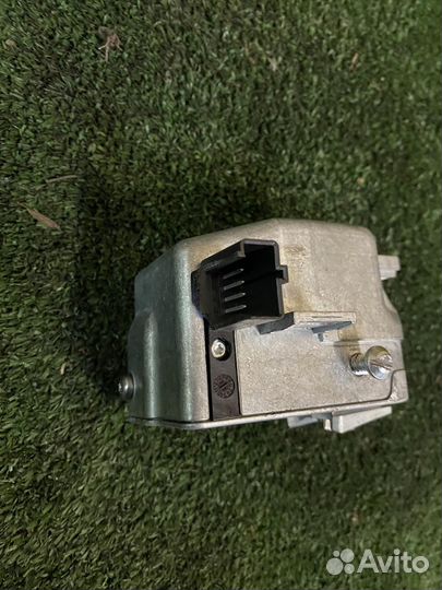 Volvo XC90 2015- XC60 Замок рулевой колонки