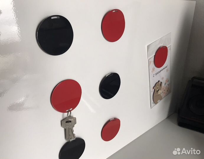 Магнитная доска IKEA с магнитами