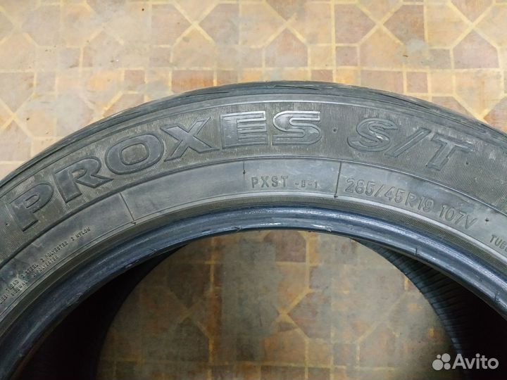 Toyo Proxes S/T 255/50 R19 и 285/45 R19 107V