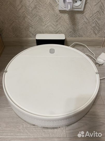 Робот пылесос Xiaomi Mi Robot vacuum mop essential