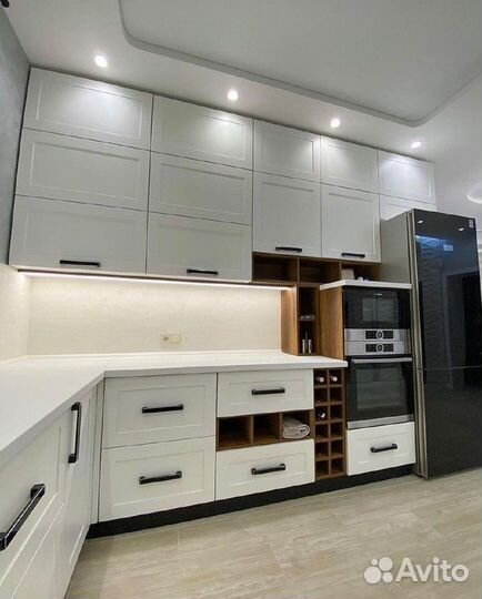 Современная стильная кухня