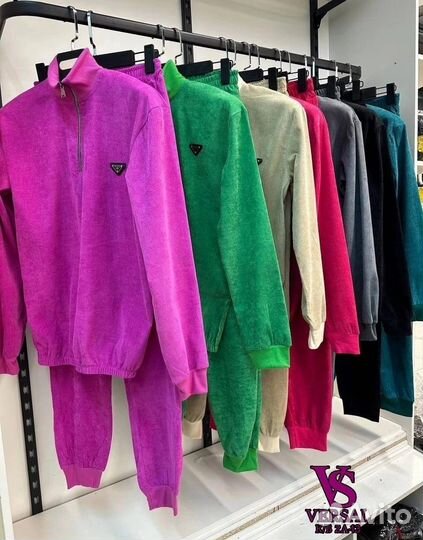 Костюм женский