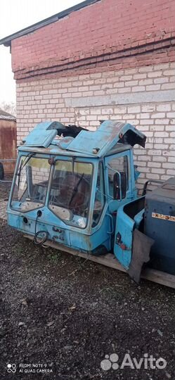 Кабина на трактор хтз