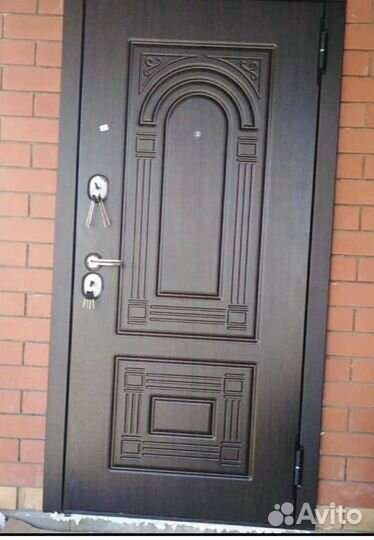 Дверь входная металлическая