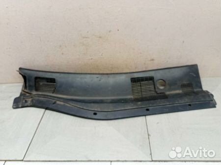 Водосток лобового стекла (жабо)