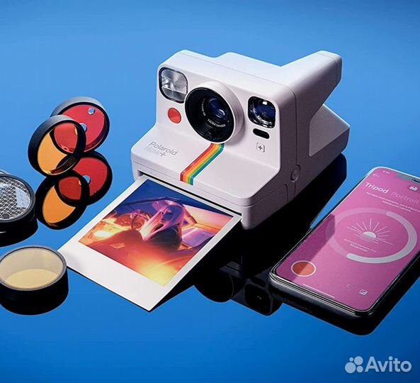 В нaличии Polaroid now plus бeлый + картриджи