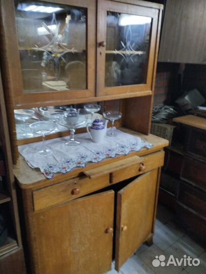 Антикварный буфет