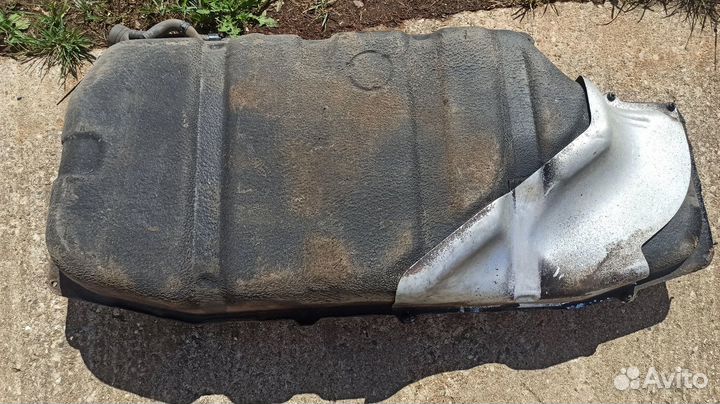 Топливный бак Kia Rio 3