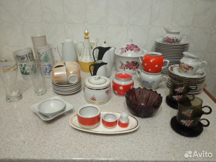 Посуда для кухни (сервизы,тарелки,бокалы.)