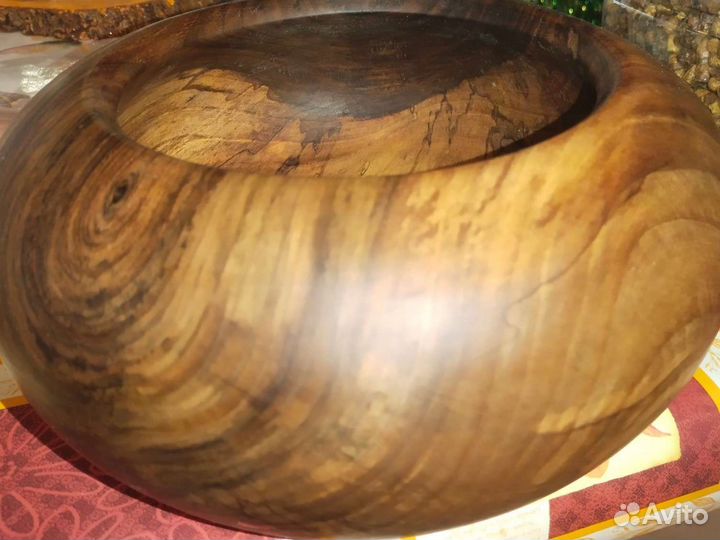 Посуда и декоративные изделия из дерева