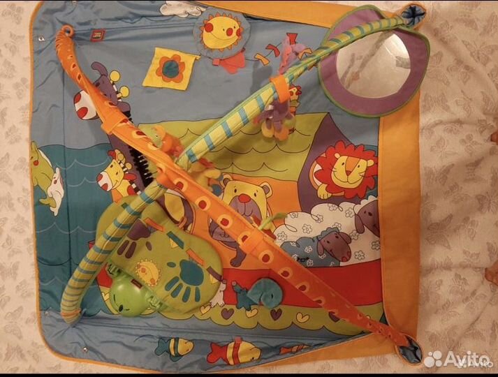 Детский развивающий коврик tiny love