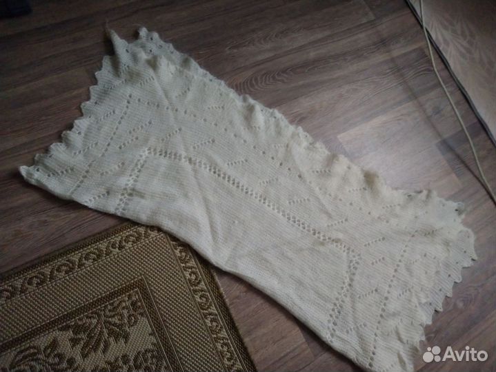 Пуховый платок шаль