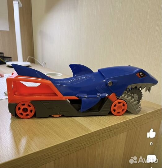 Hot wheels трек голодная акула