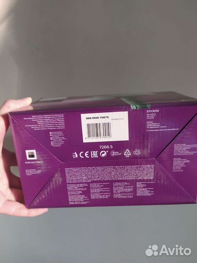 Отпариватель для одежды Philips STH3010