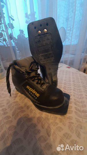 Лыжные ботинки