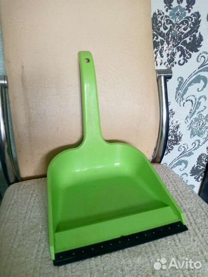 Для уборки мусора савок