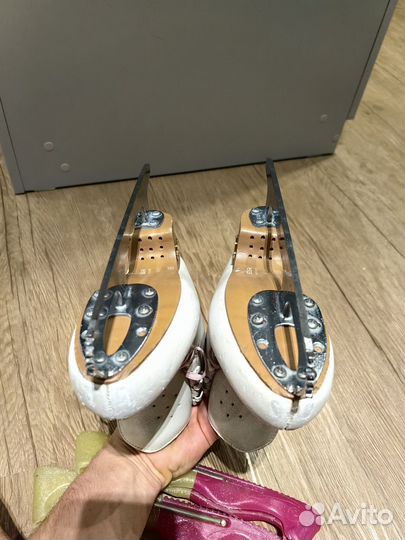 Фигурные коньки edea 195