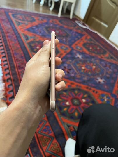 iPhone 6S, 64 ГБ
