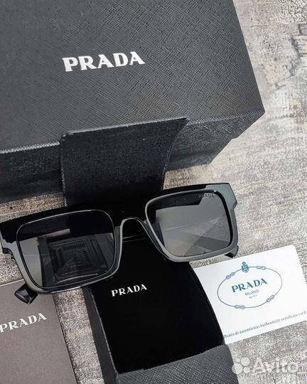 Очки prada солнцезащитные