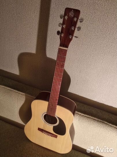 Акустическая гитара Япония-Китай