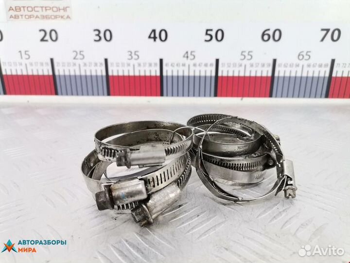 Хомут металлический Skoda Superb 2002