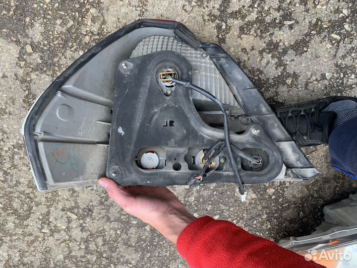 Передняя и задняя оптика на toyota mark 2