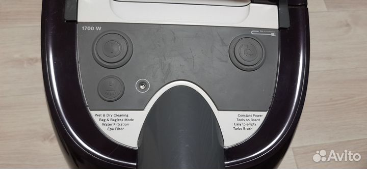 Пылесос Bosch Serie 4 BWD41740 фиолетовый