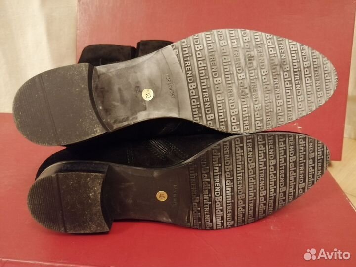 Новые Baldinini замша байка 40