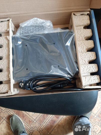 Сетевой коммутатор D-Link DES-1024D