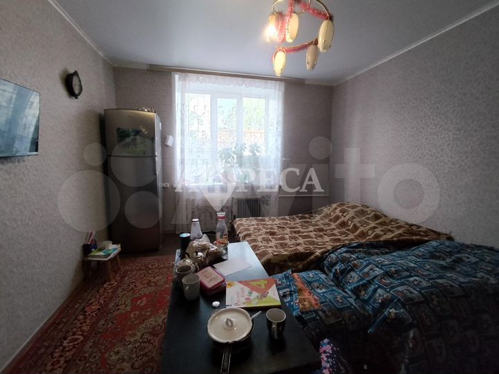 Комната 36 м² в 3-к., 1/3 эт.