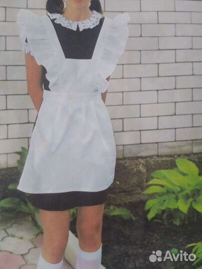 Школьное платье с фартуком