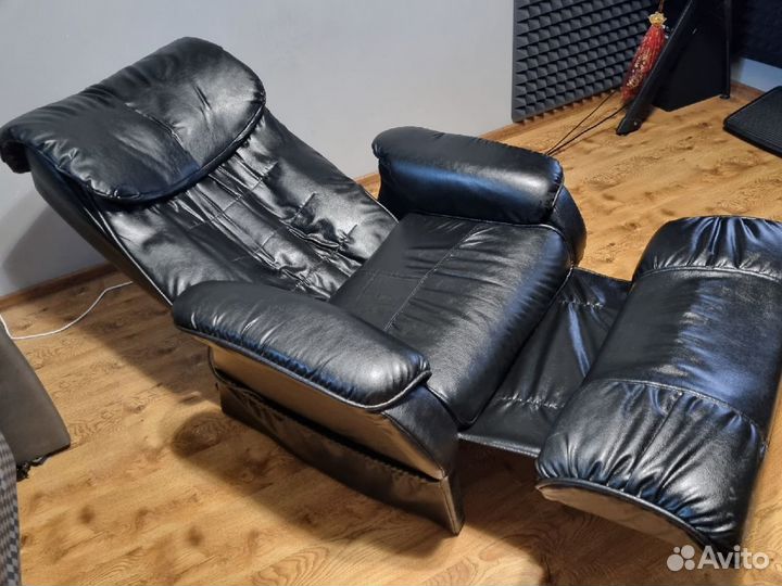 Массажное кресло