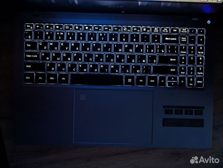 Ноутбук Dexp i3-1215u/8gb/256gb