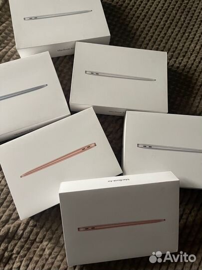 Коробки от MacBook Air