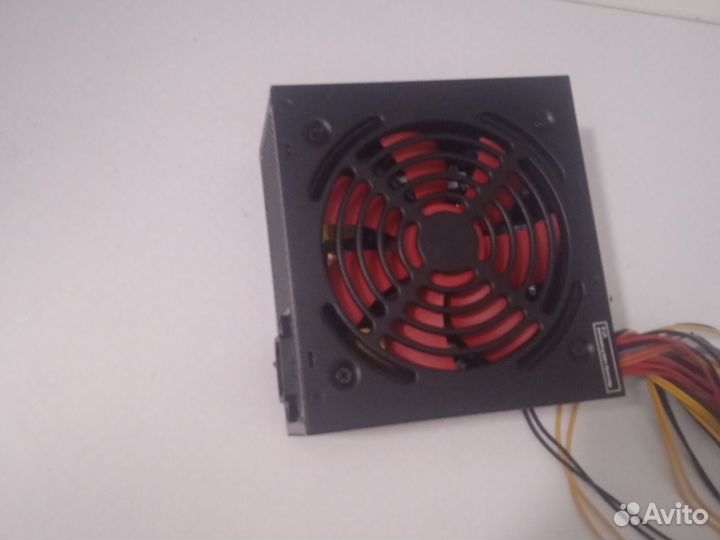 Блoк питaния 700w xilence