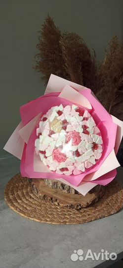 Сладкий букет из зефира и шоколадных пионов