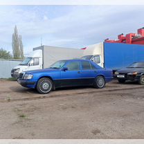 Mercedes-Benz W124 2.3 MT, 1990, 300 000 км, с пробегом, цена 175 000 руб.