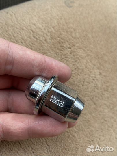 Колесные гайки