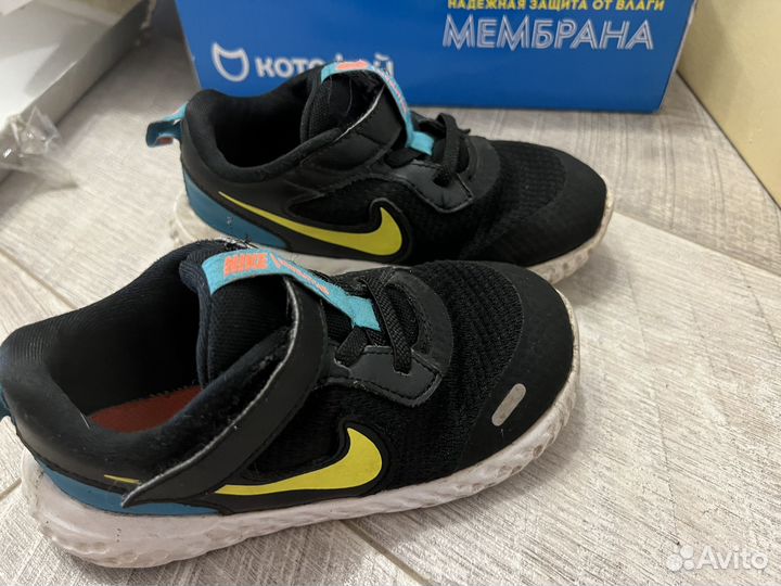 Кроссовки детские nike