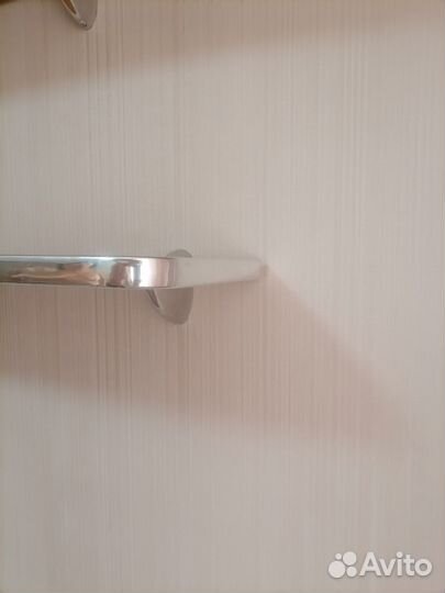 Полка настенная навесная