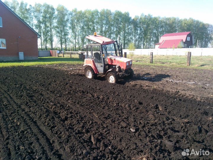 Вспашка земли плугом, фрезой, пахать землю