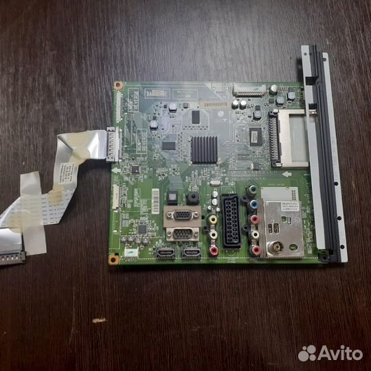 Телевизор LG в разборе