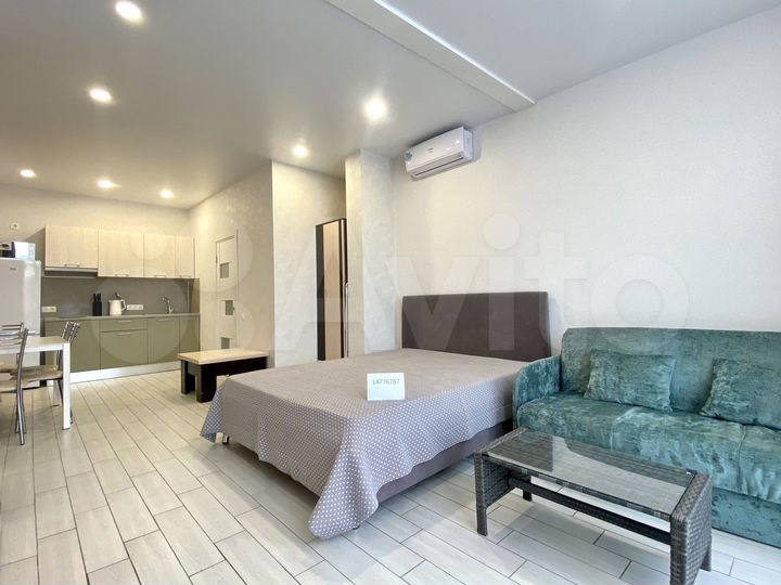 Апартаменты-студия, 35 м², 1/4 эт.