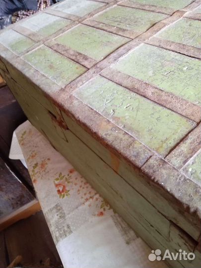 Сундук деревянный старинный