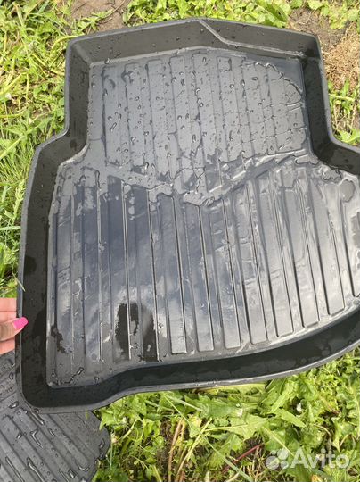 Автомобильные коврики резиновые
