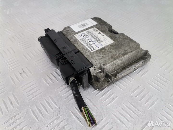Блок управления двигателем для Volkswagen Golf 4