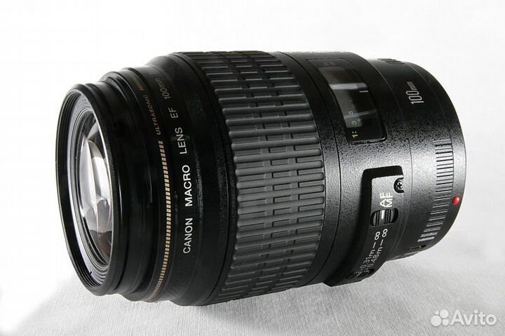 Объектив Canon EF 100 мм f/2.8 Macro USM