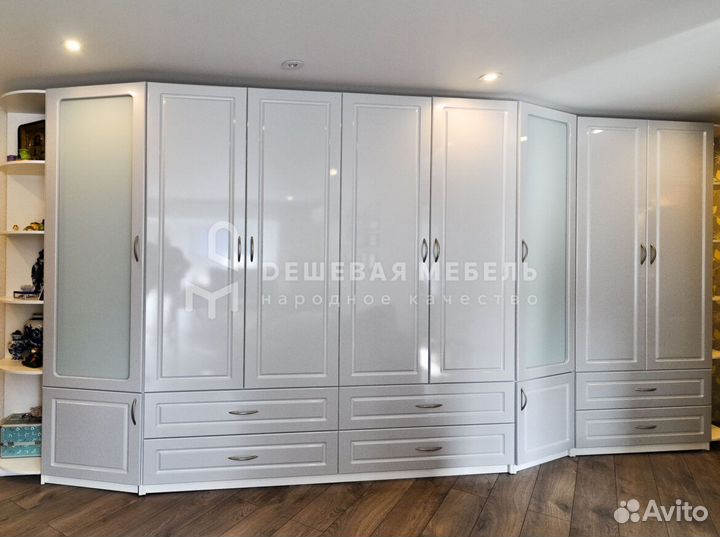 Шкаф для одежды